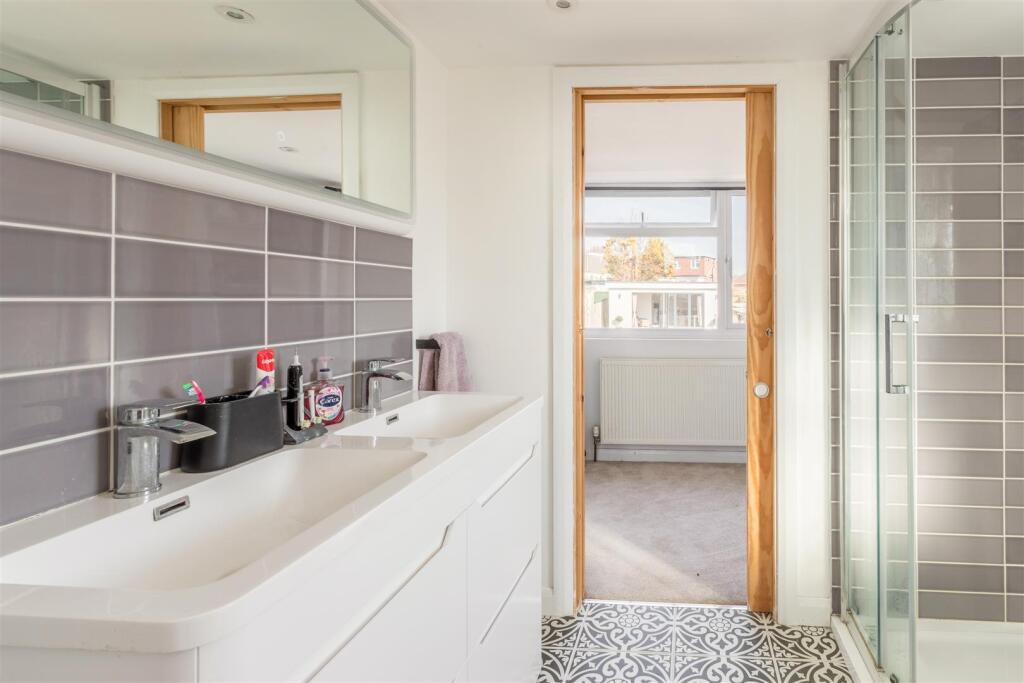 97 Poplar Avenue-24.jpg