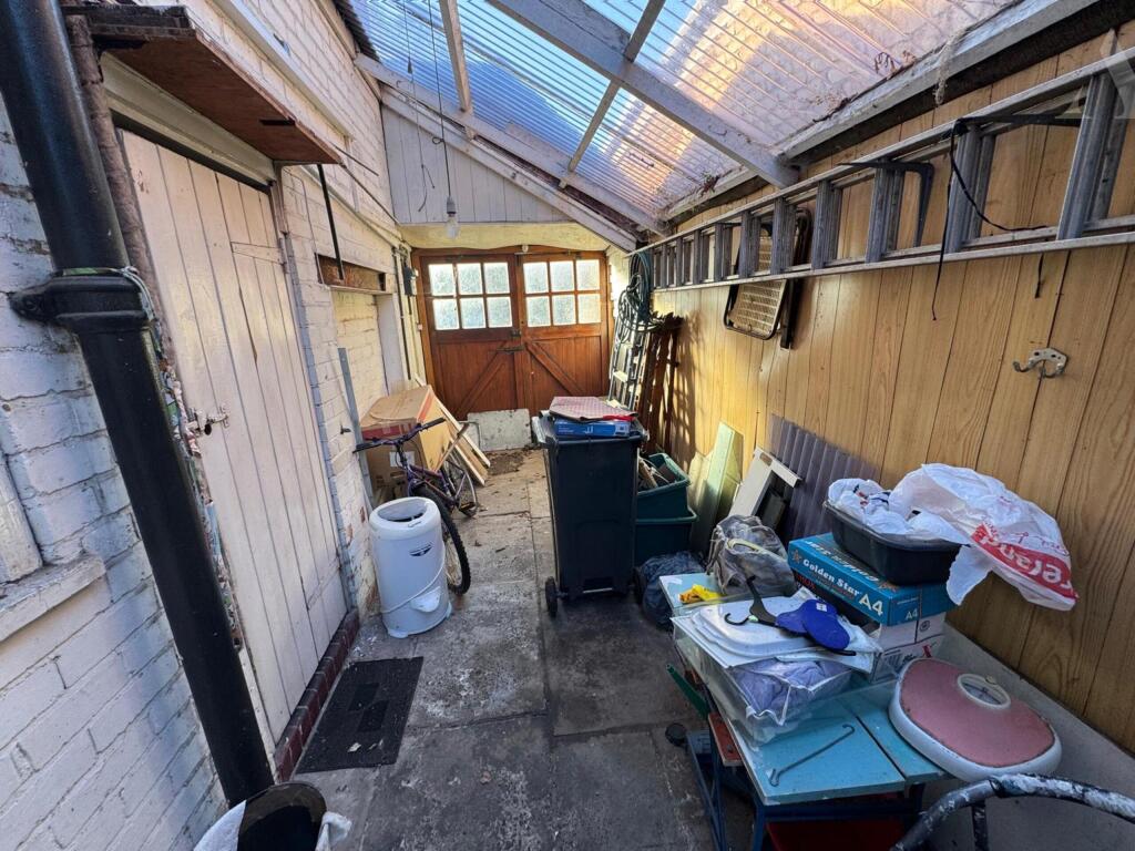 40 southbourne ave garage