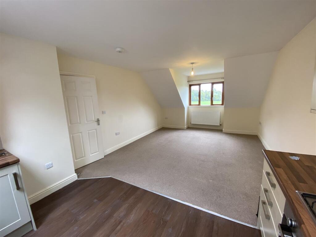 Living Area.jpeg