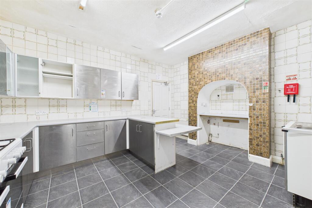 20 Cambridge Road, Clevedon, North Somerset BS21 7