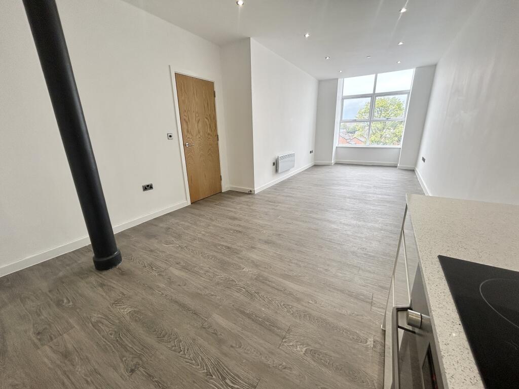 Kitchen - Lounge