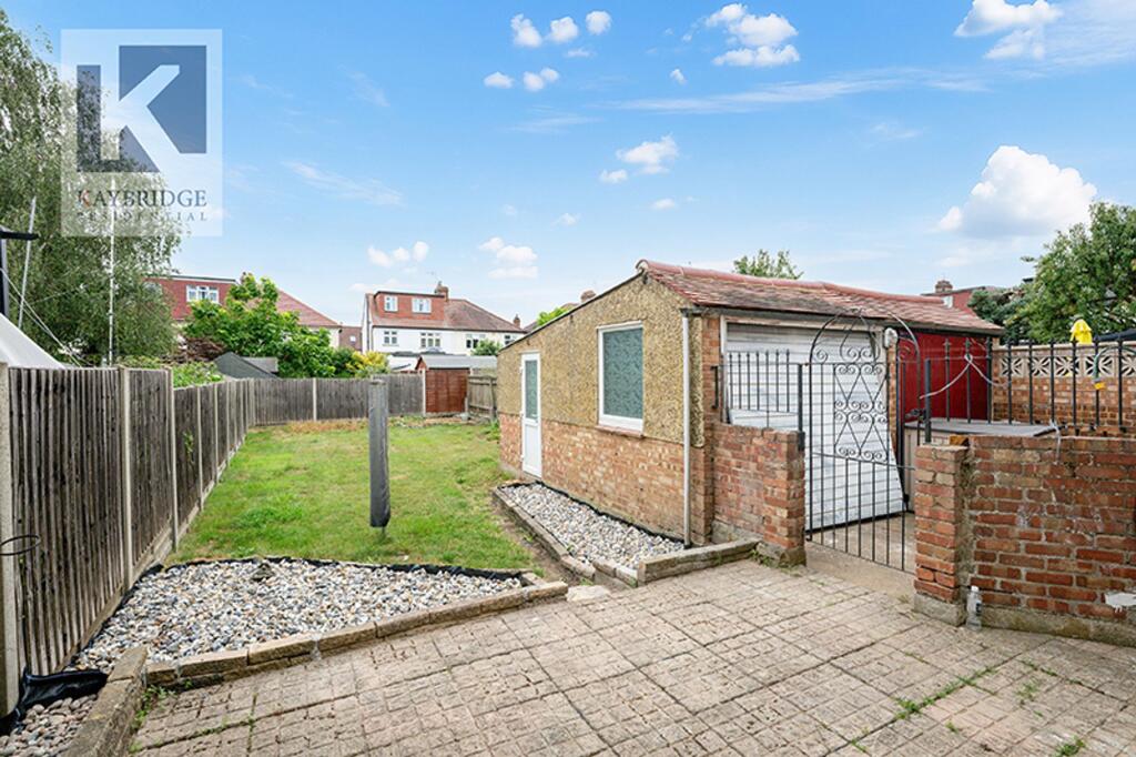 Warner Avenue, Cheam - SM3 9RH