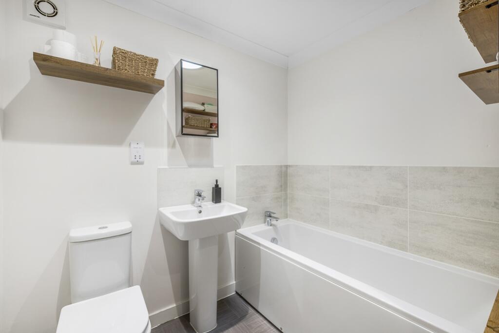 5 Sewell Way (Spalding)-19