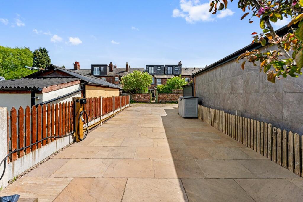 111 HEYES LANE-57.jpg