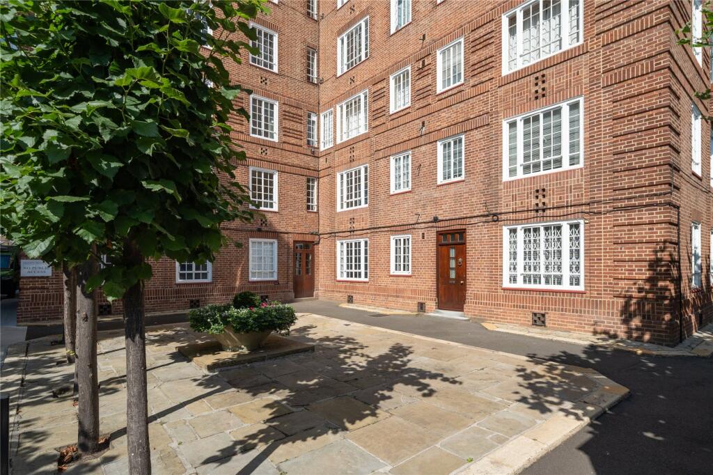 Swan Court