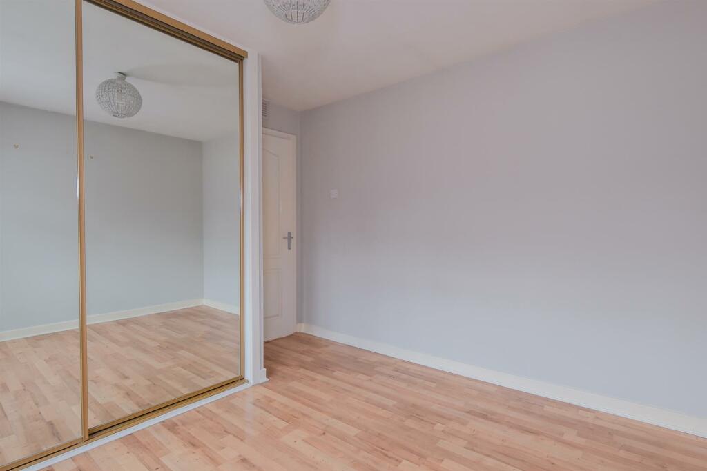040-22 Ross Gardens Motherwell, ML1 3BE.jpg