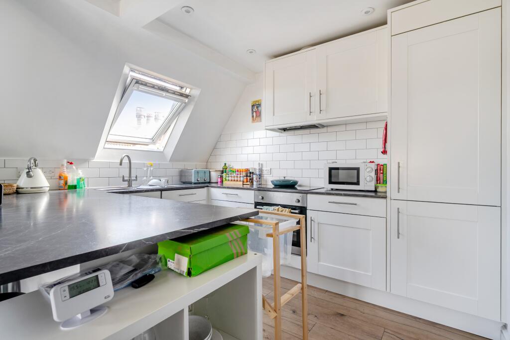 1362554-12-68e3af681