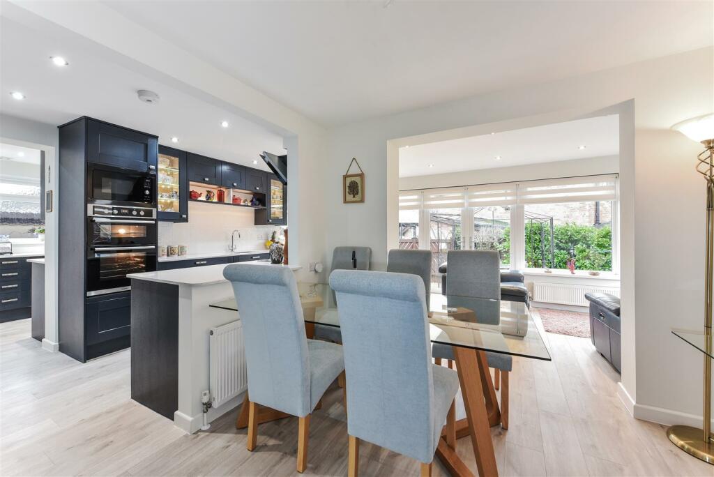 Kitchen / Diner