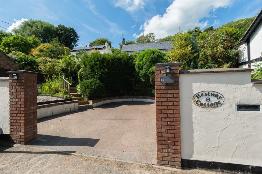 8 Runcorn Road-047.jpg