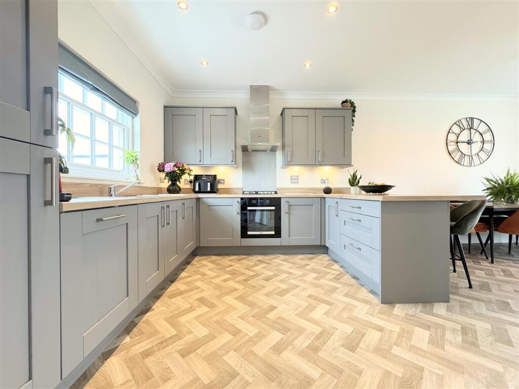 Kitchen Diner