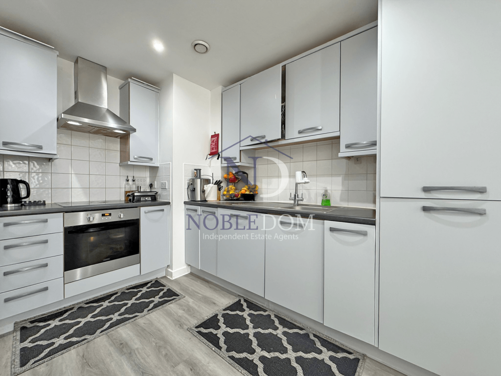 2 bed flat for sale Montgomery House, Northolt UB