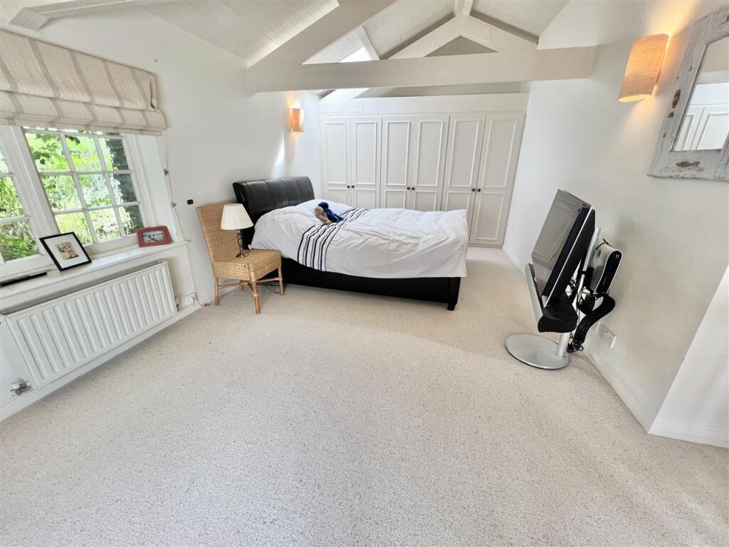 Bedroom 3/ Lounge