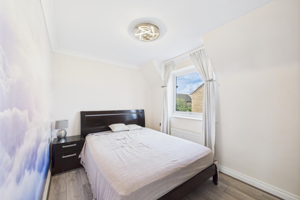 EweMove Spalding - Chamomile Way - Bedroom
