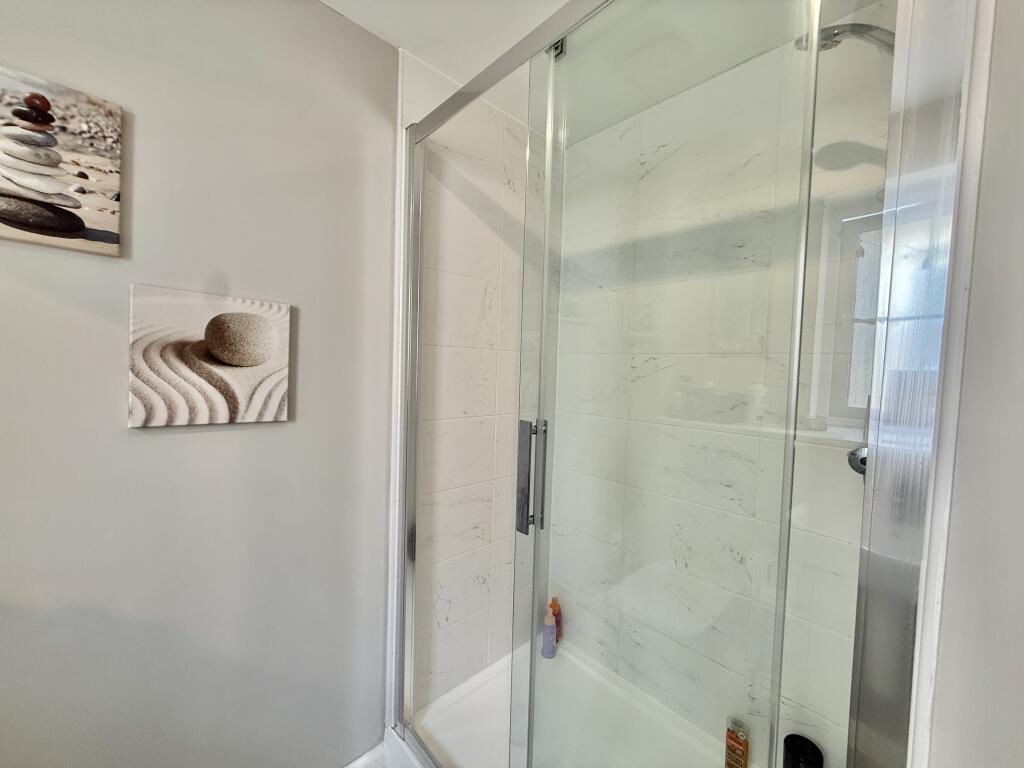 Double Shower Cubicle