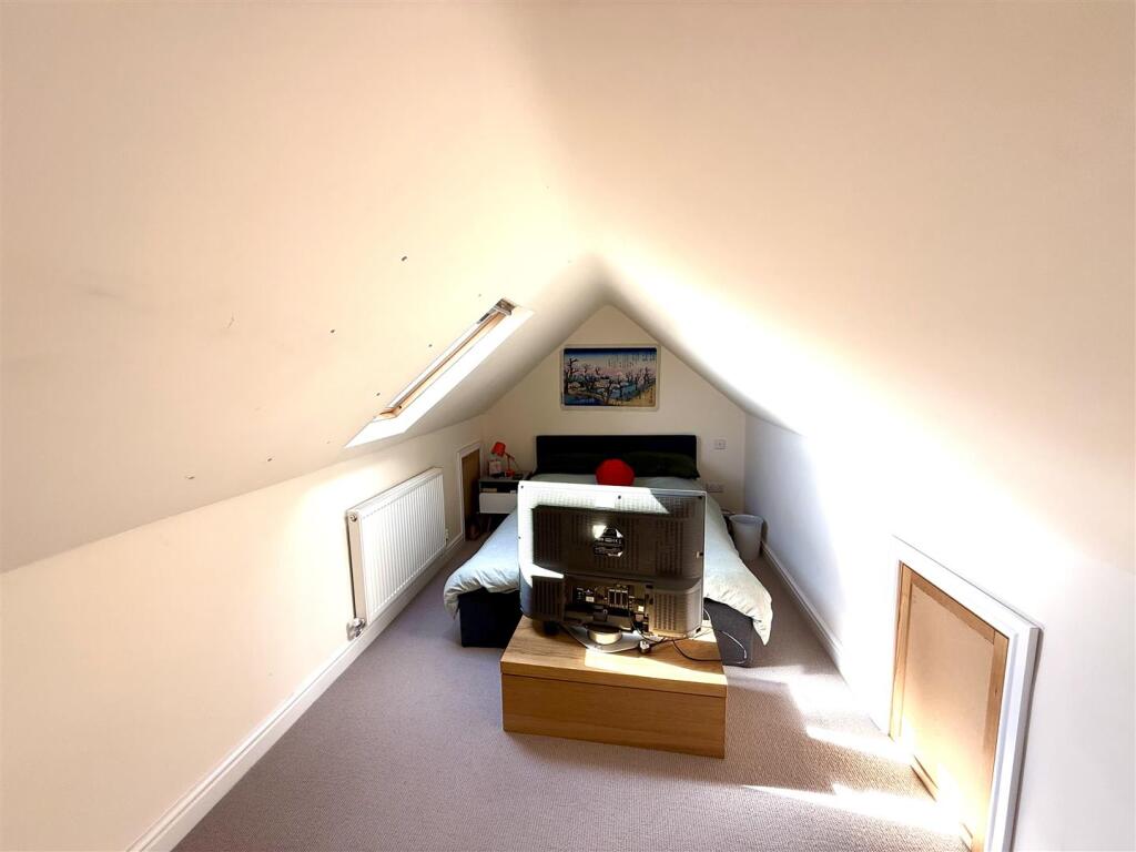 Eagle Street 2.jpg