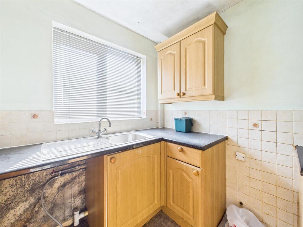5 - 1 bedroom mid terrace.jpg