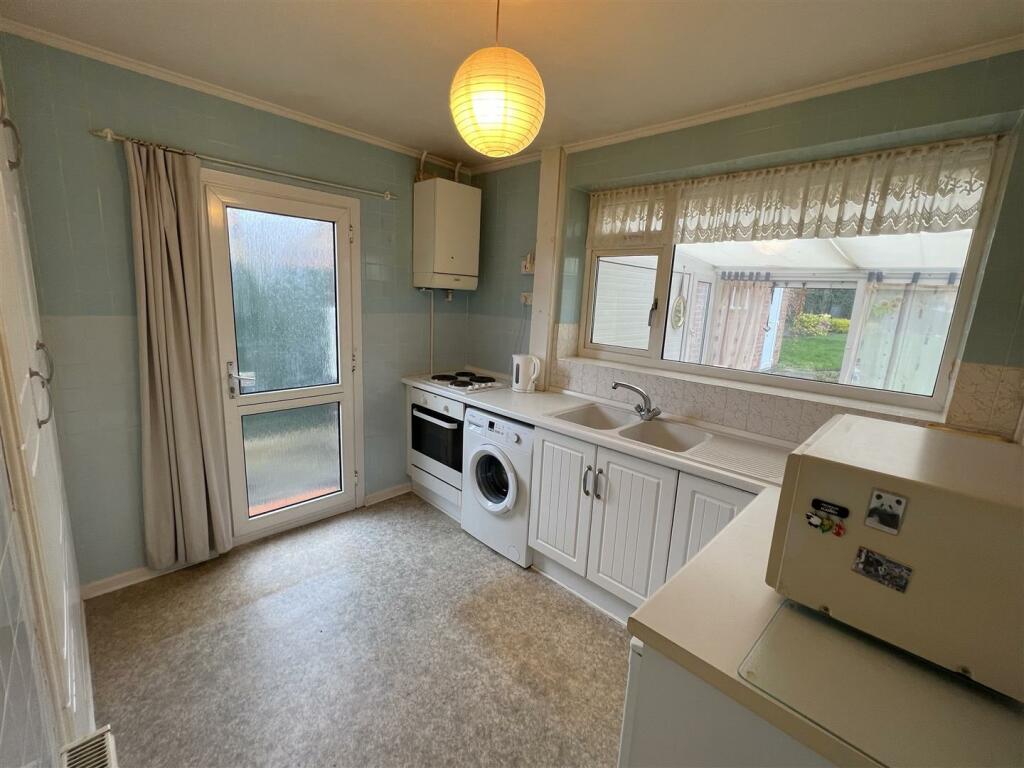 Kitchen A.JPG