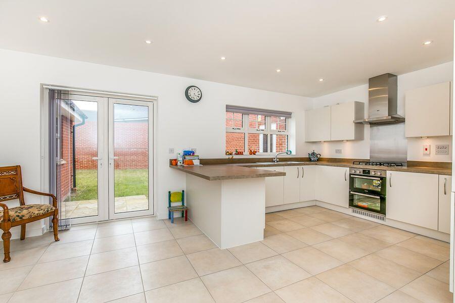 kitchen b_resized.jp