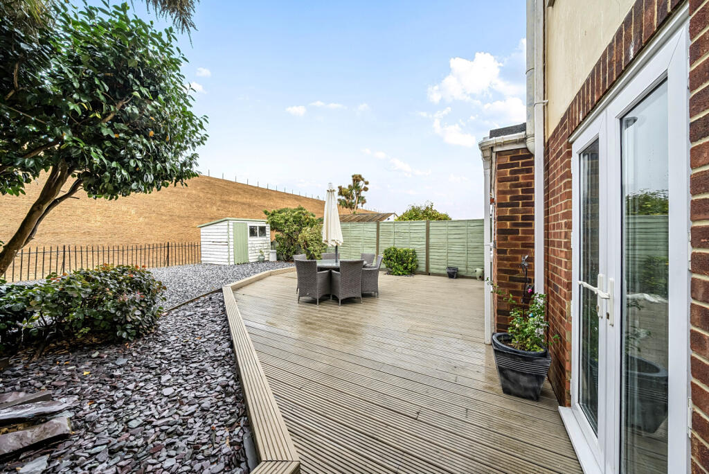 1346547-4-68b16e8...