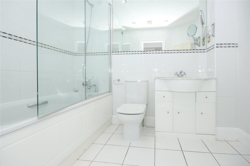 Bedroom One En-Suite