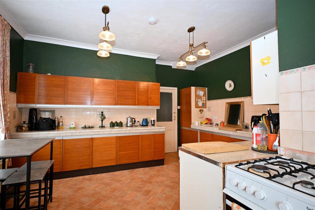 Kitchen/Breakfast Room