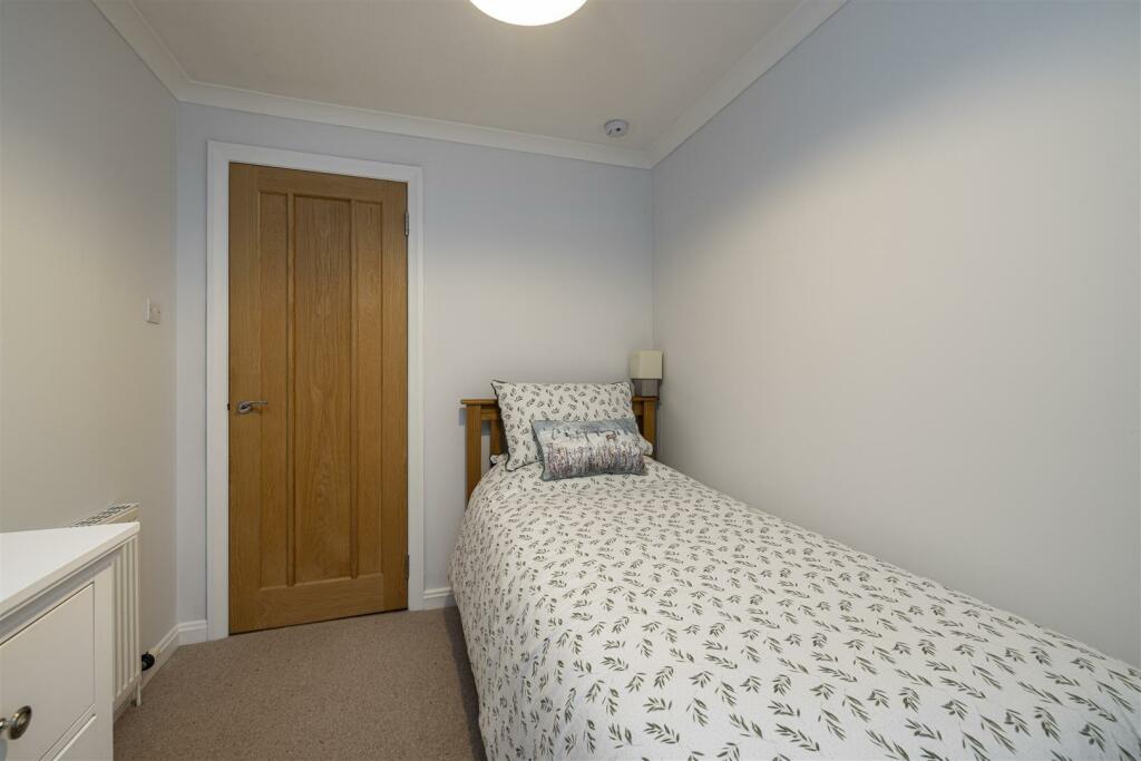 1 Monksford Court Newtown 38.JPG