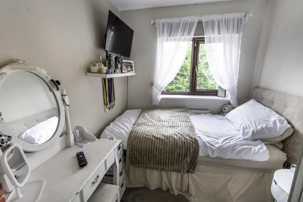 EweMove Estate Agents Scunthorpe - Bedroom 4