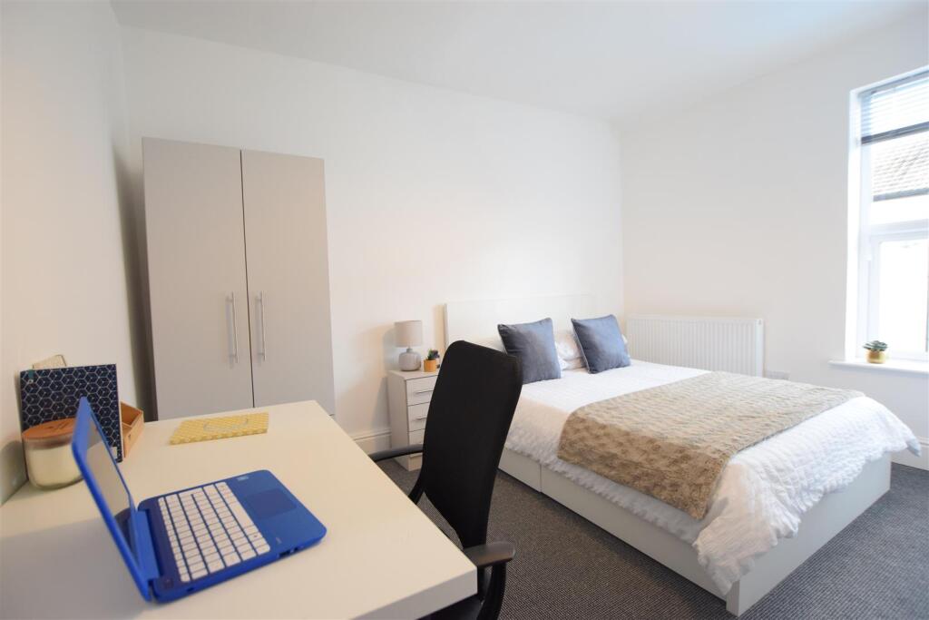 Room 4