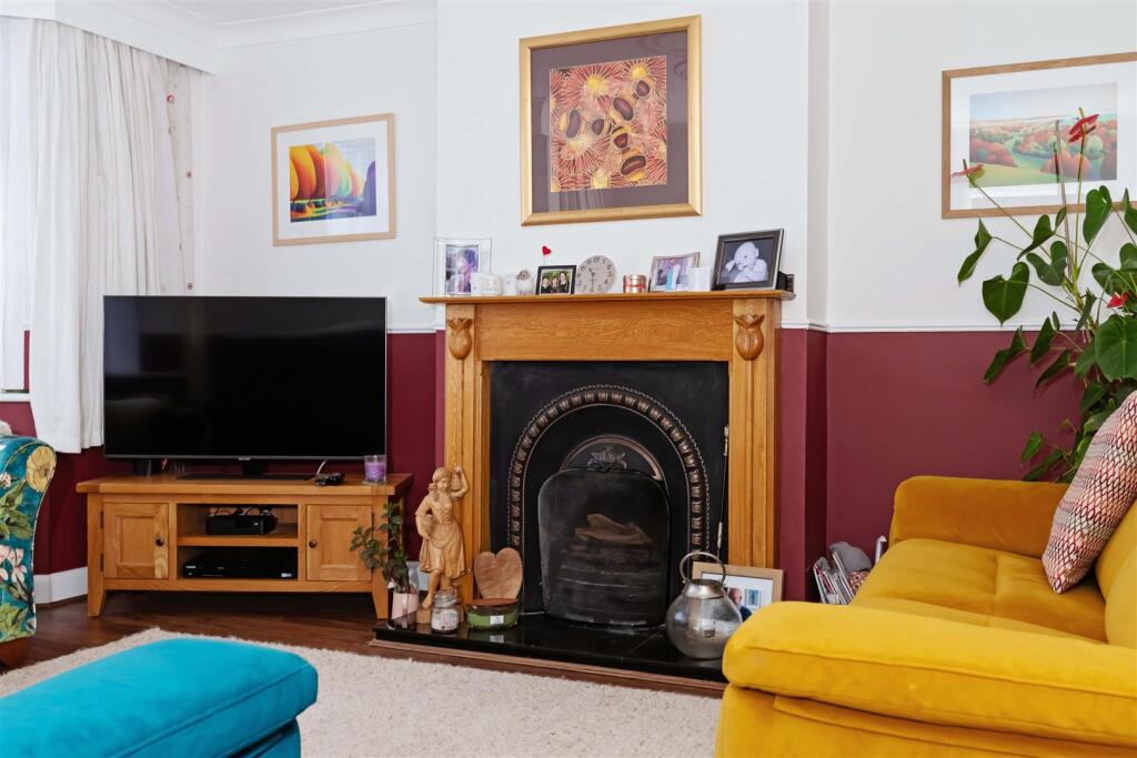 Parkfield Rd_28.jpg