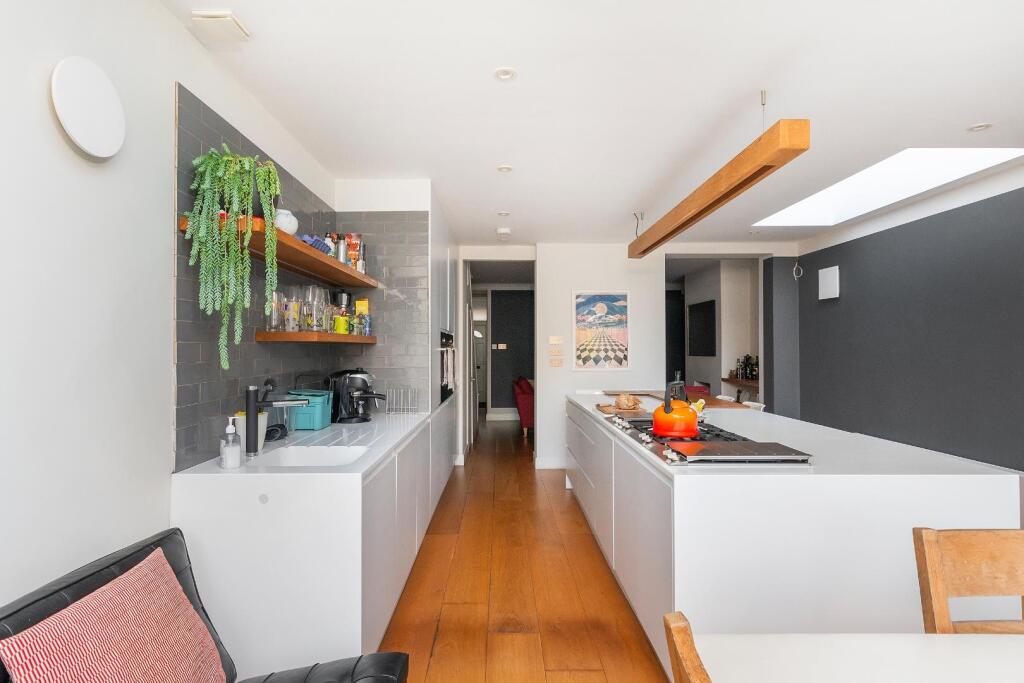 6S2AAD - KitchenDiner C.jpg