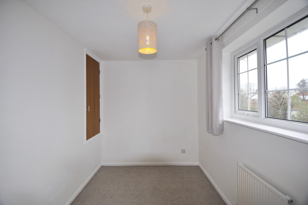 Bedroom 2 Single