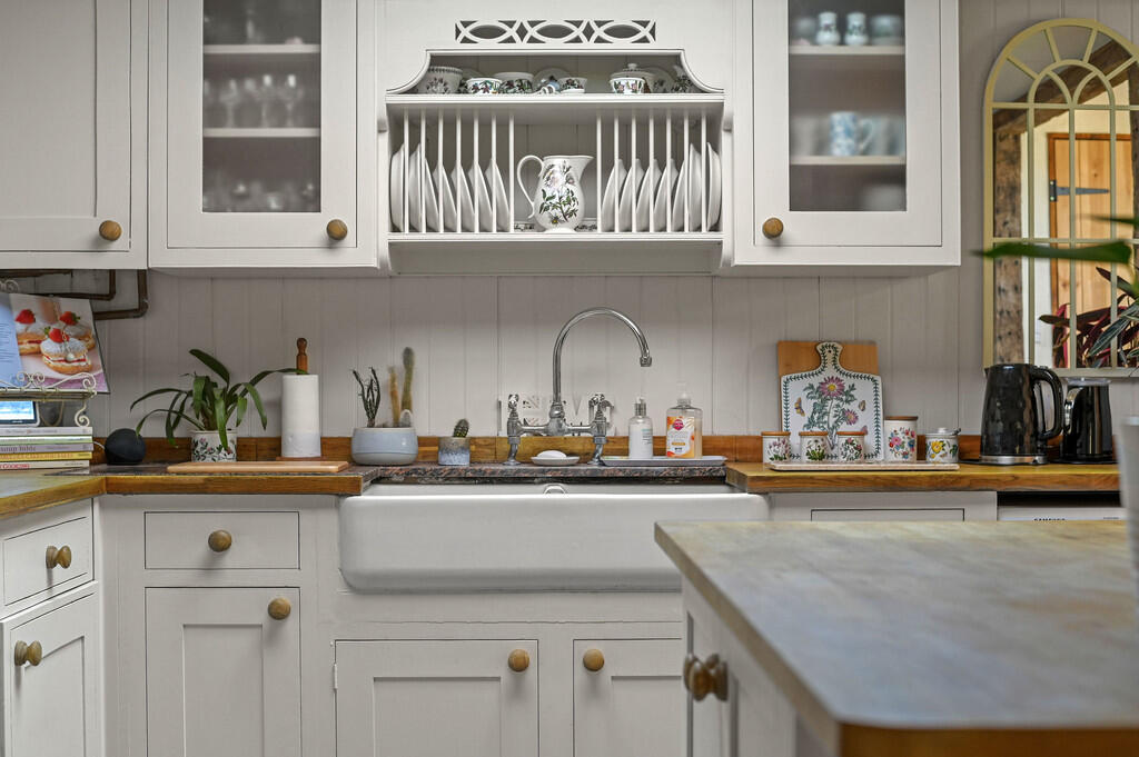 PT-DB(LH)-AprilCo...