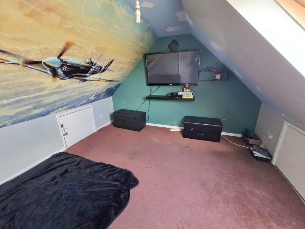 BEDROOM FIVE