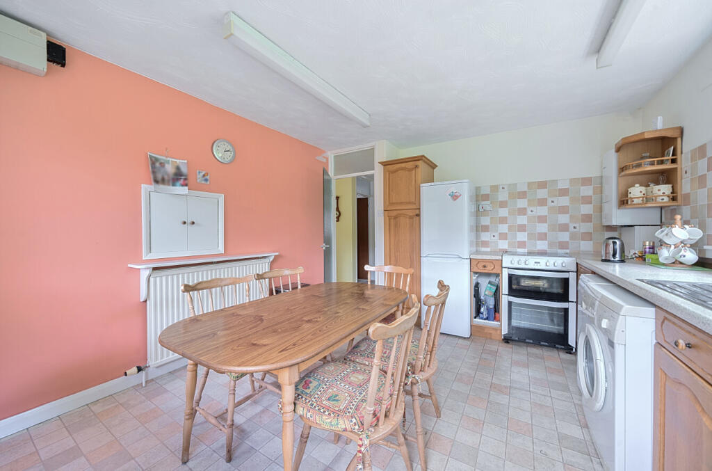 1303254-10-683e04...