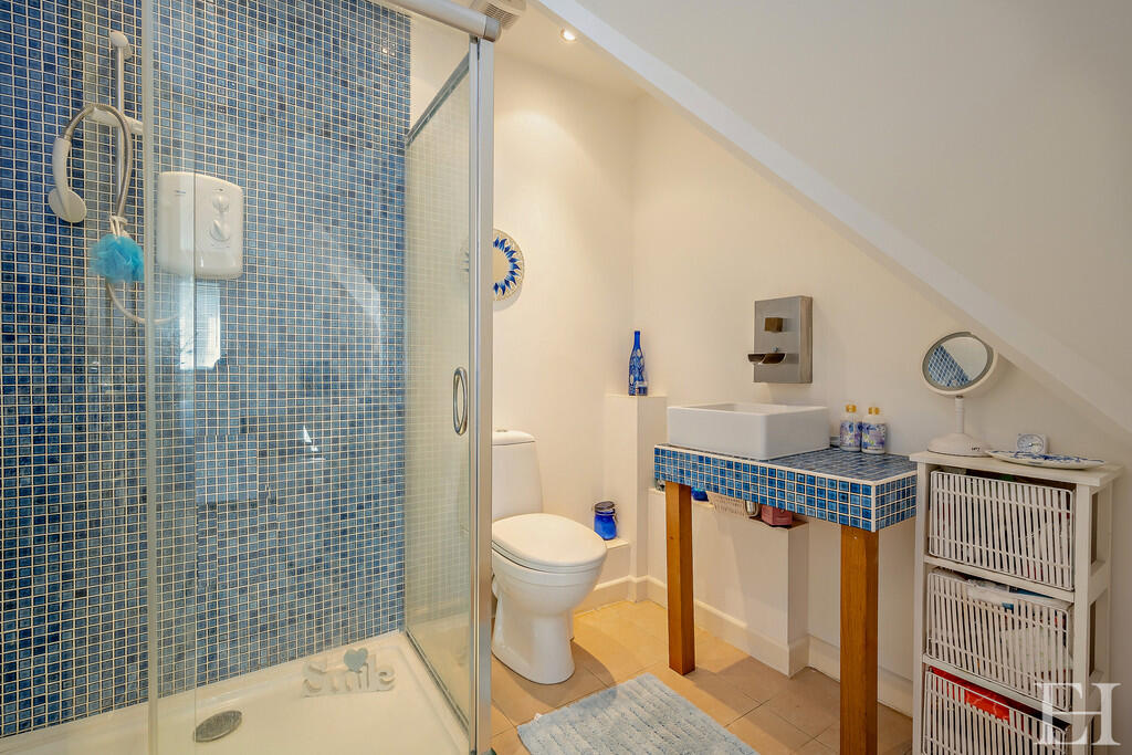 8643242-interiorW...
