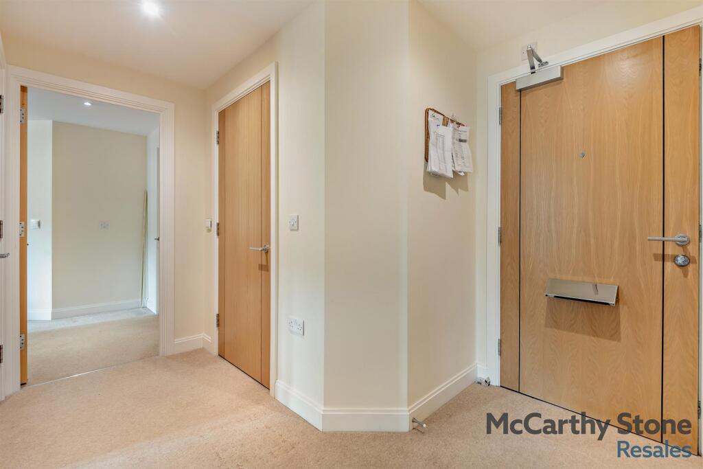 8659899-interior14-800.jpg
