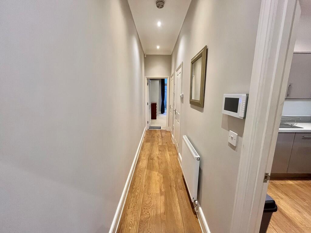 hallway other dir...