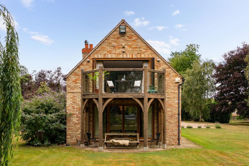Balcony &amp; Garden