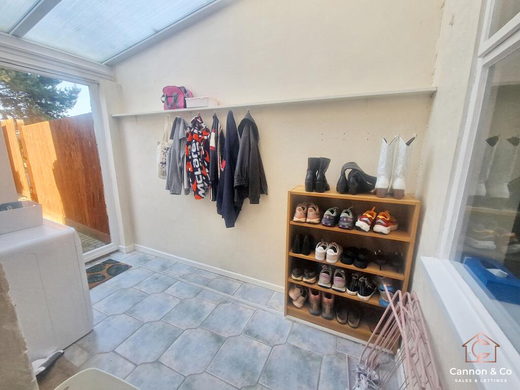 Conservatory/Utility Area