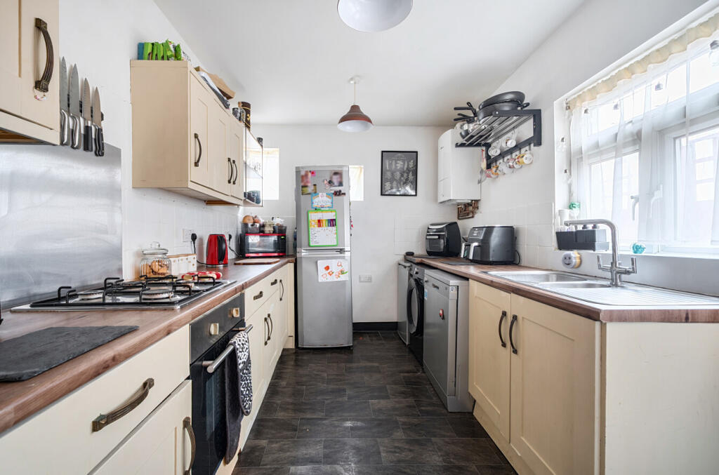 1384790-6-693809f...