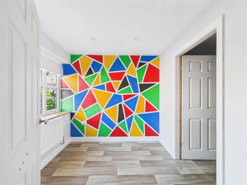 PLAY ROOM