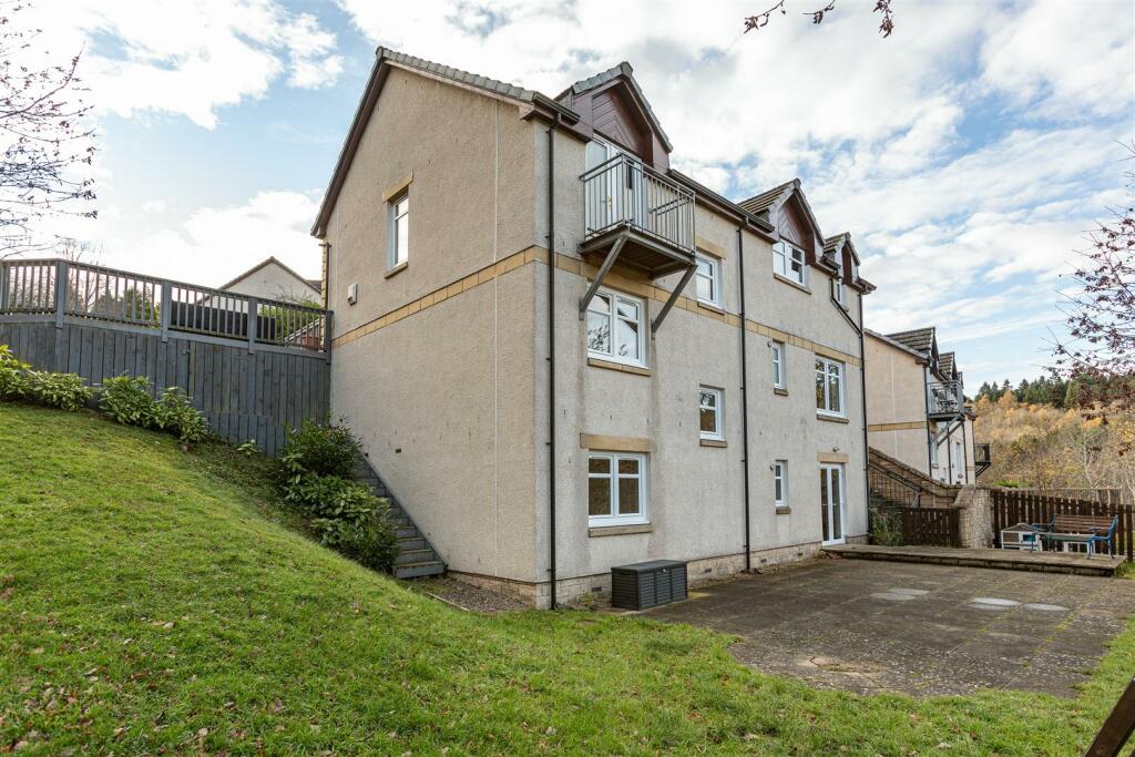 3 William Law Gardens Galashiels 73.JPG