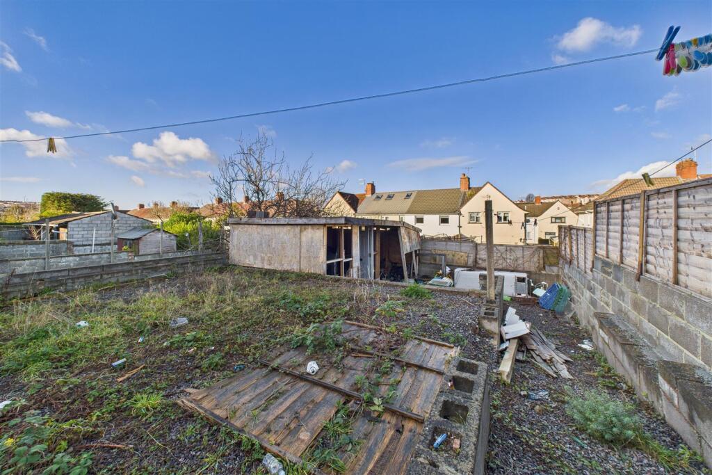 52 Lynton Road, Bedminster, Bristol BS3 5LT | Free