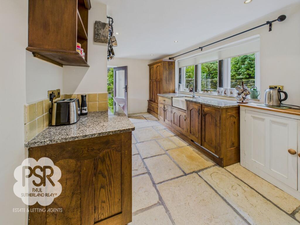 Farmhouse Style Kitchen