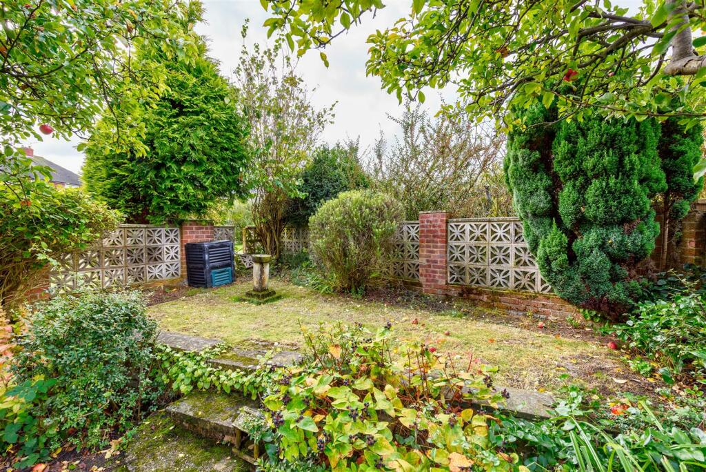 RocherClose(Exterior) (5).jpg