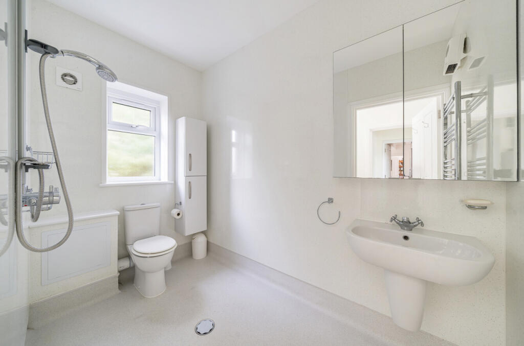 1345238-15-68b5a3...