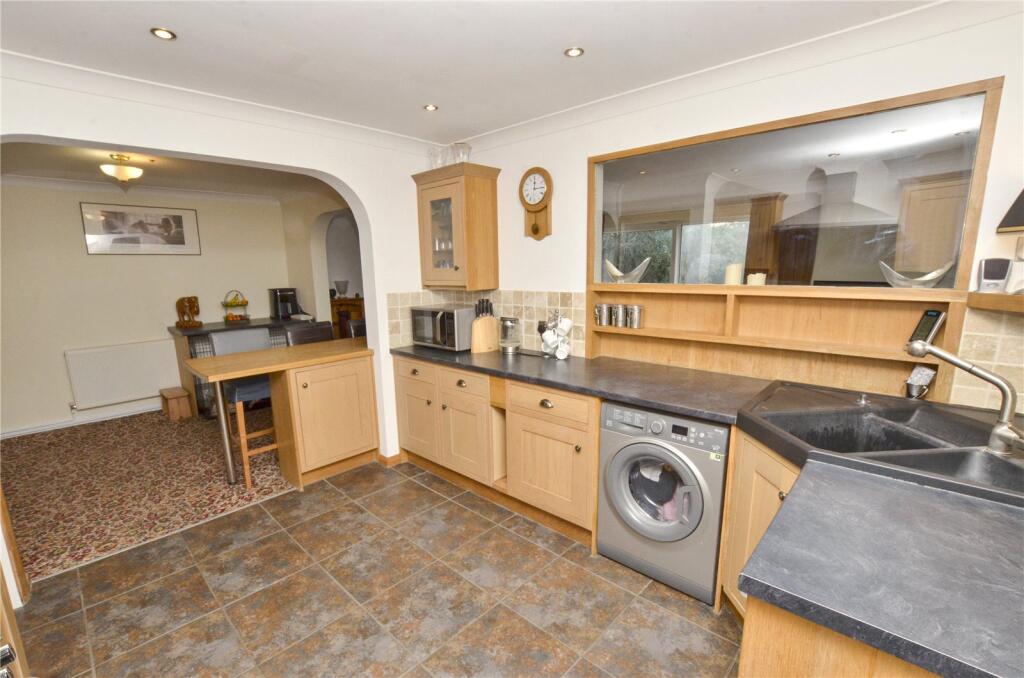 Kitchen/Breakfast Rm