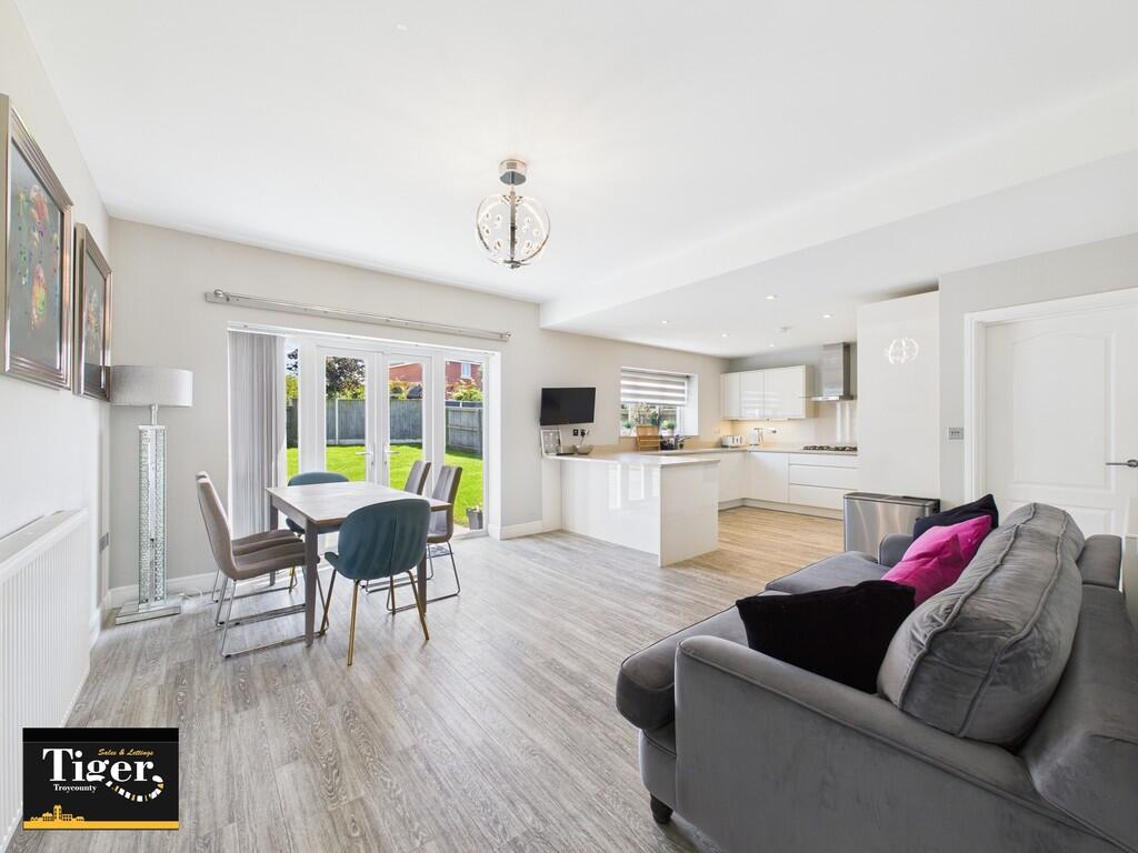 CAM03440G0-PR0373...