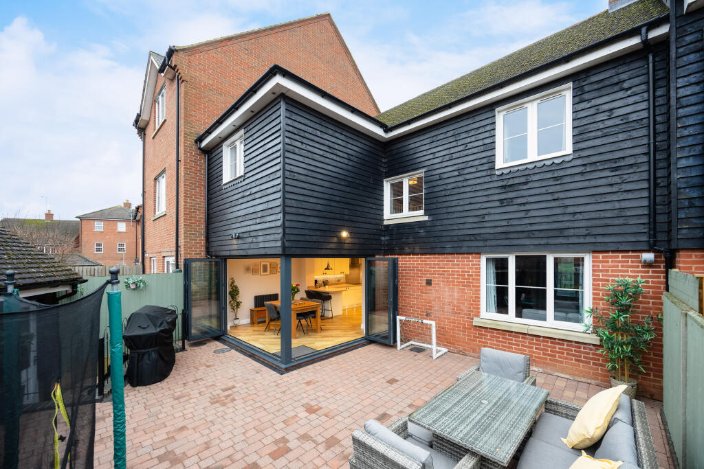 42 Colonel Grantham Avenue HP19 9AP-1