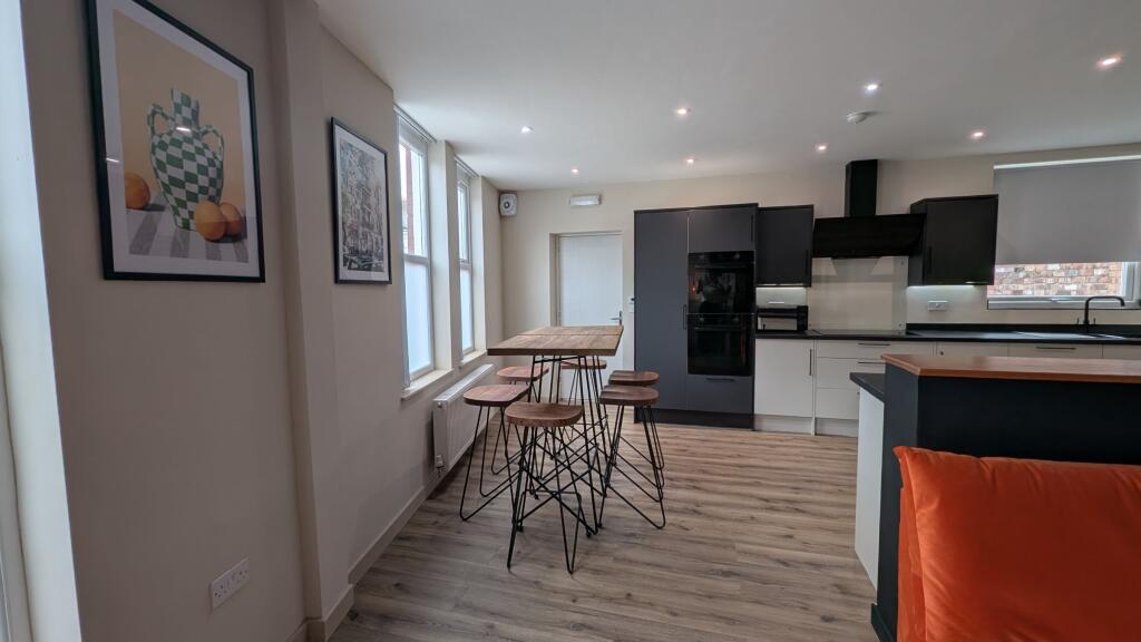 6 Bed - Garmoyle Road, Wavertree, L15